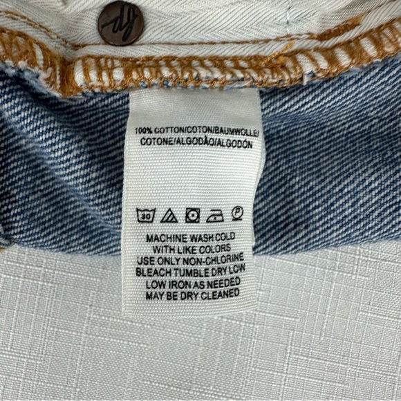 We The Free size 27 Distressed Raw Hem Denim Jean Skirt - Picture 8 of 9